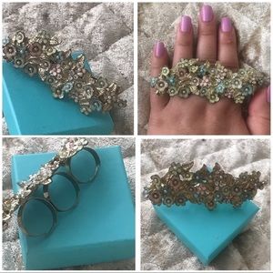 Unique 3 Finger Pastel Flower Ring